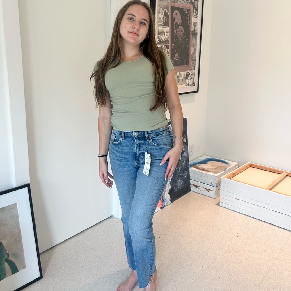 Zara Mid Rise Jeans - Picture 6 of 6